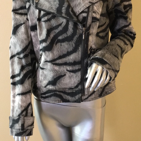 WHBM | Tiger Printed Moto Jacket - Picture 7 of 16